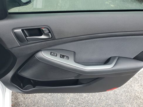 Used 2015 Kia Optima LX w/ LX Convenience Plus Package image 10