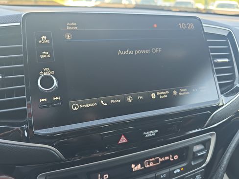Certified 2025 Honda Ridgeline Black Edition image 20