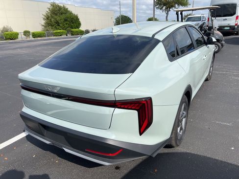 Used 2025 Kia K4 LXS image 5