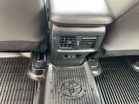 Used 2025 Toyota RAV4 XLE image 11