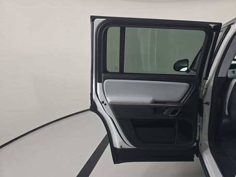 Used 2024 Rivian R1S Adventure AWD/4WD image 17