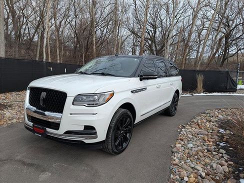 Certified 2023 Lincoln Navigator L Black Label image 1