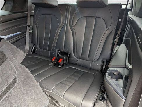 Used 2022 BMW X7 M50i w/ Executive Package AWD/4WD image 21