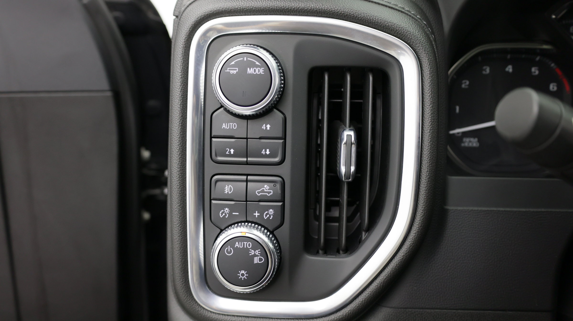 Used 2022 GMC Sierra 1500 Elevation w/ X31 Off-Road Package AWD/4WD image 18