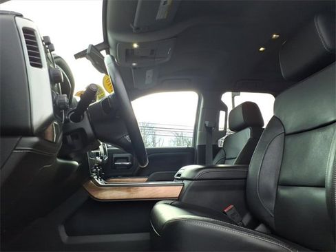 Used 2018 Chevrolet Silverado 1500 LTZ w/ Sport Package image 28