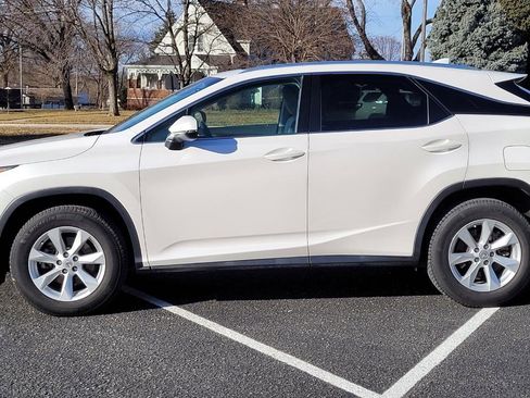 Used 2017 Lexus RX 350 AWD image 3