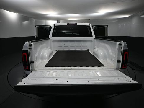 Used 2019 RAM 1500 Express w/ Express Value Package AWD/4WD image 39
