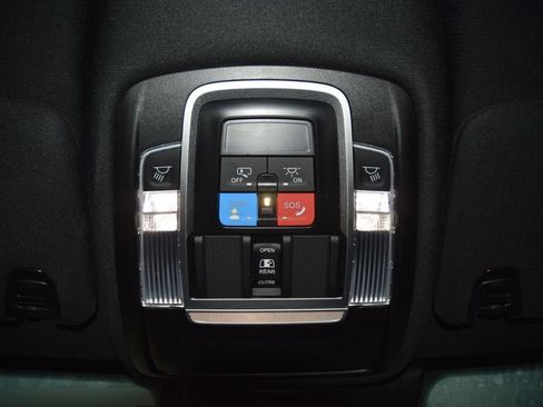 Used 2024 RAM 5500 4x4 Crew Cab image 47