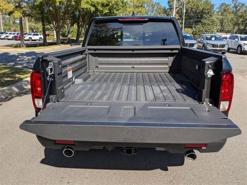 New 2026 Honda Ridgeline Black Edition image 9