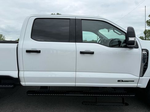 Used 2024 Ford F250 XLT w/ FX4 Off-Road Package AWD/4WD image 38