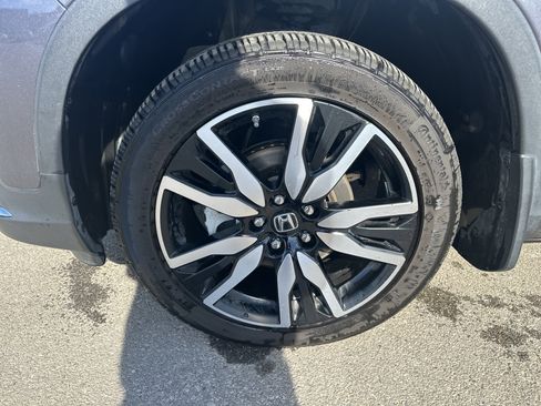 Used 2022 Honda Pilot Touring image 7