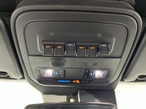 Used 2023 Ford Bronco Wildtrak AWD/4WD image 29