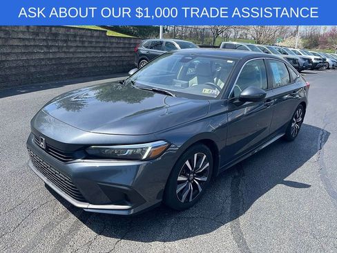 Used 2023 Honda Civic EX image 3