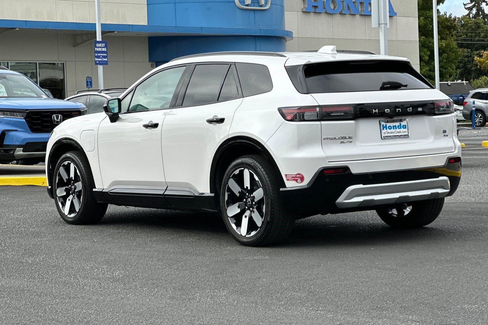 Certified 2024 Honda Prologue Elite image 3