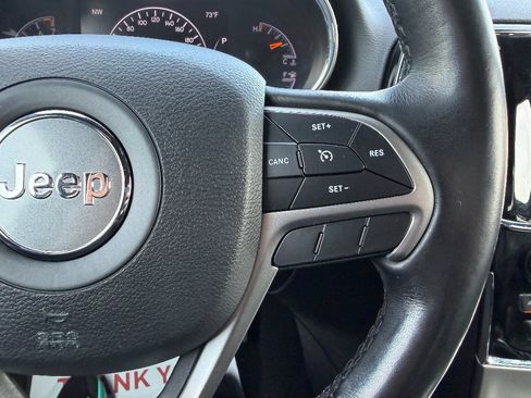 Used 2020 Jeep Grand Cherokee Limited AWD/4WD image 44