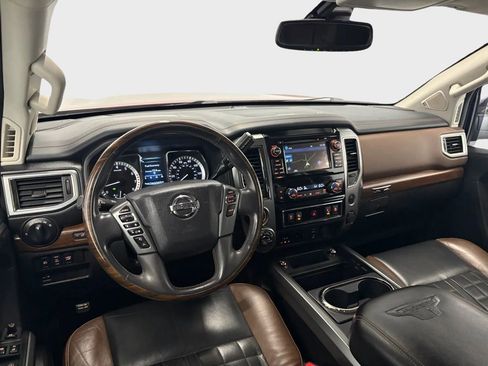 Used 2017 Nissan Titan Platinum Reserve image 24