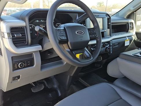 New 2026 Ford F250 XL w/ XL Chrome Package image 25