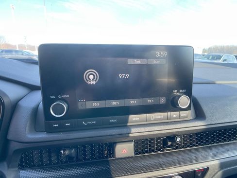 Certified 2025 Honda CR-V Sport image 17