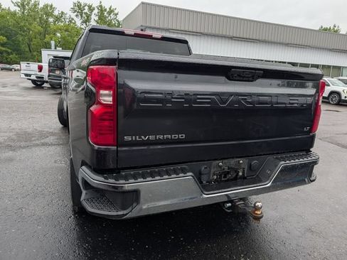 Used 2023 Chevrolet Silverado 1500 LT AWD/4WD image 5