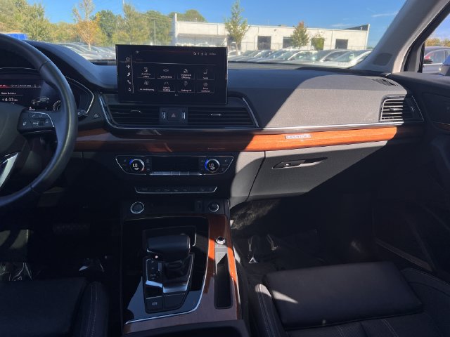 Used 2023 Audi Q5 e Prestige AWD/4WD image 15