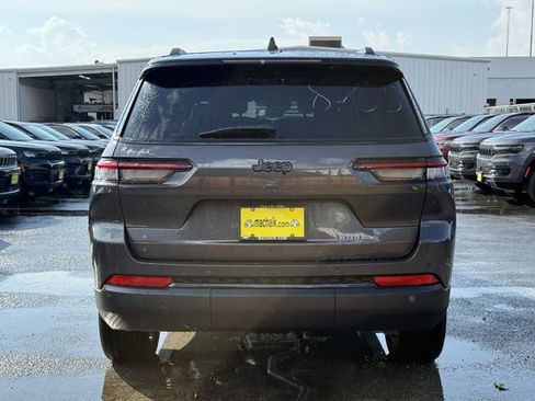 New 2025 Jeep Grand Cherokee L Altitude RWD image 6