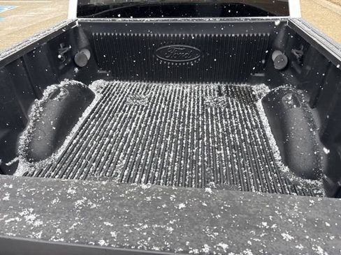 Used 2023 Ford F150 XLT w/ XTR Package image 11