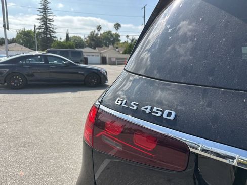 Used 2025 Mercedes-Benz GLS 450 4MATIC image 6