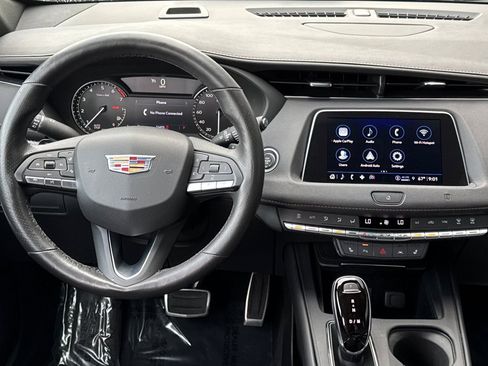 Used 2021 Cadillac XT4 Sport w/ Cold Weather Package FWD image 15