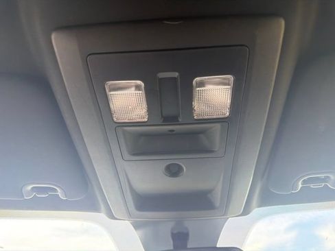 Used 2022 RAM 1500 Warlock AWD/4WD image 19