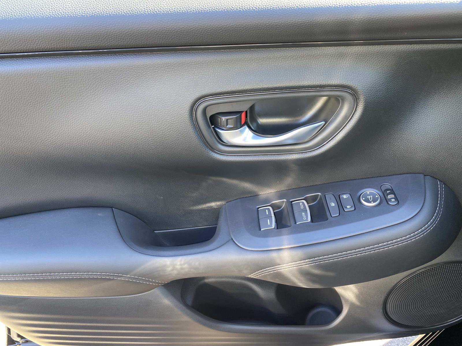New 2027 Honda HR-V EX-L image 16