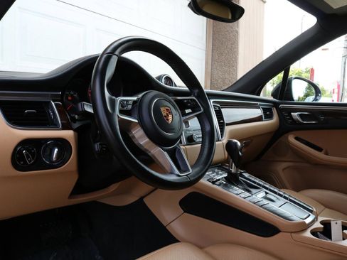 Used 2018 Porsche Macan S AWD/4WD image 28