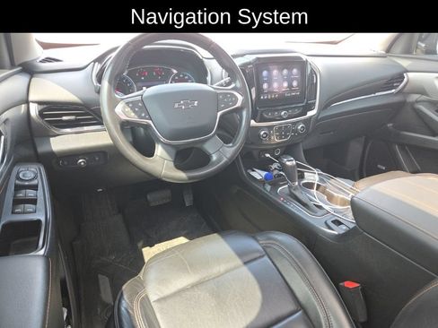 Used 2020 Chevrolet Traverse RS w/ LPO, Floor Liner Package AWD/4WD image 12