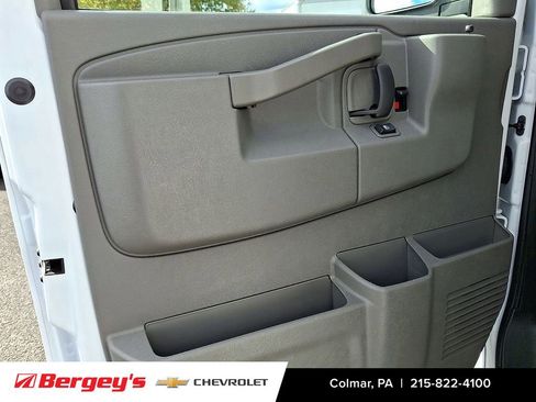 Certified 2025 Chevrolet Express 3500 LS w/ Chrome Appearance Package image 22