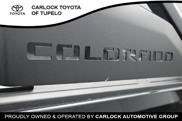Used 2025 Chevrolet Colorado Trail Boss w/ Midnight Edition AWD/4WD image 18