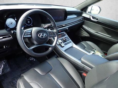 Used 2025 Hyundai Palisade Calligraphy FWD image 11