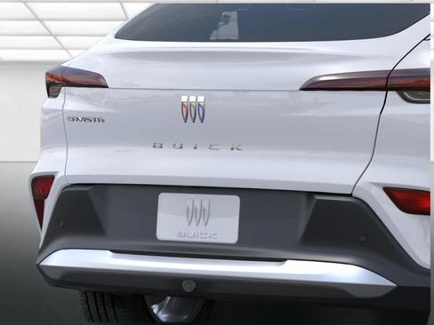 New 2026 Buick Envista Preferred FWD image 16
