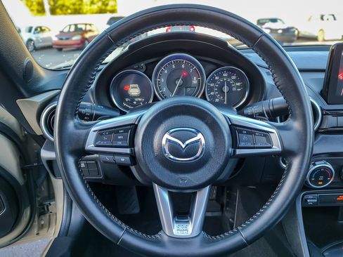 Used 2023 MAZDA MX-5 Miata Grand Touring w/ Weather Package image 32