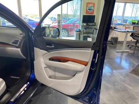 Used 2017 Acura MDX SH-AWD image 20