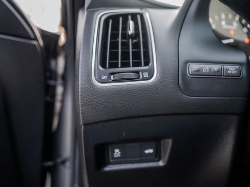 Used 2018 INFINITI Q50 Sport image 18