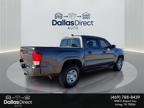 Used 2017 Toyota Tacoma SR w/ SR Convenience Package image 6