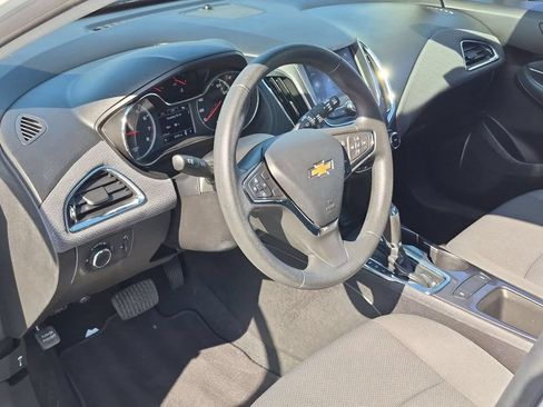 Certified 2019 Chevrolet Cruze LS w/ LS Convenience Package FWD image 10