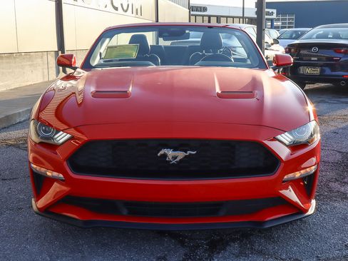 Used 2022 Ford Mustang Premium image 2