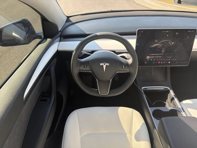 Used 2023 Tesla Model Y Long Range AWD/4WD image 24