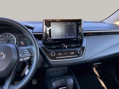 Used 2022 Toyota Corolla LE FWD image 7