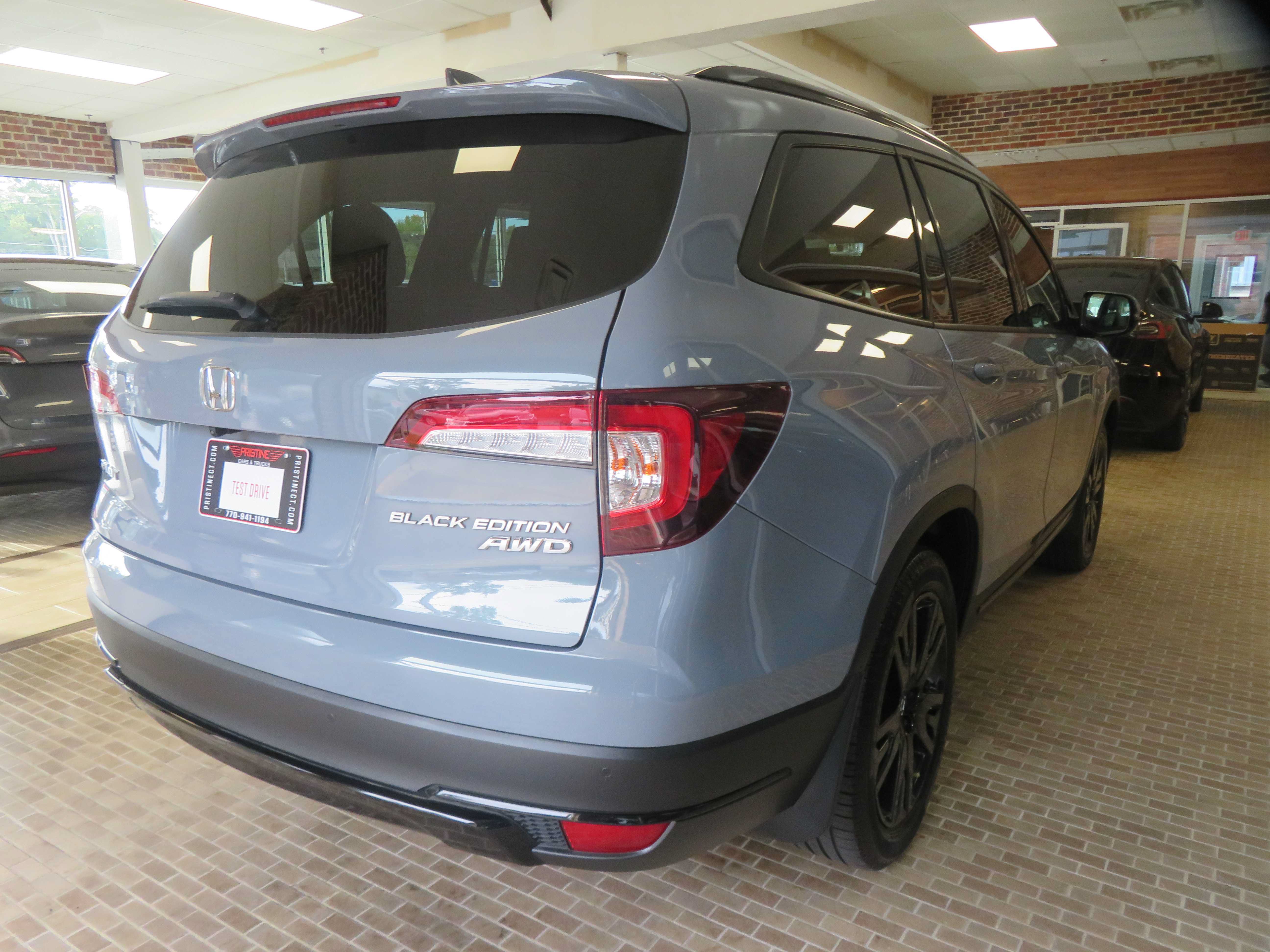 Used 2022 Honda Pilot Black Edition image 4