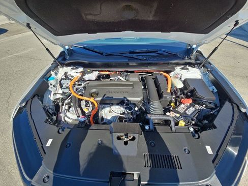 Used 2025 Honda CR-V Sport image 30