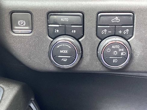 Used 2024 Chevrolet Silverado 1500 RST w/ Protection Package image 26