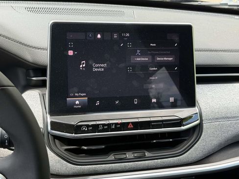 Used 2023 Jeep Compass Latitude image 15