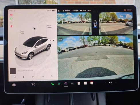 Used 2023 Tesla Model Y Long Range image 44