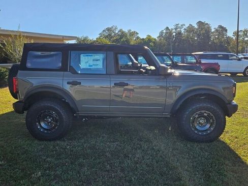 New 2025 Ford Bronco Base w/ Sasquatch Package image 10